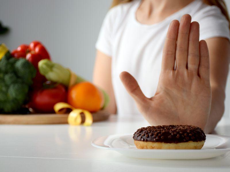 Những ai không nên áp dụng nhịn ăn?