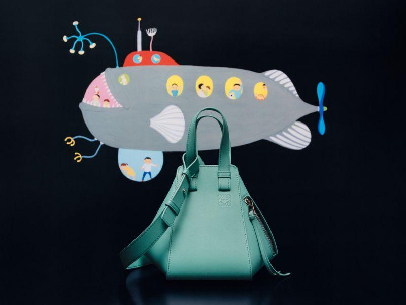 Hình ảnh trên túi xách mang đến sự vui tươi