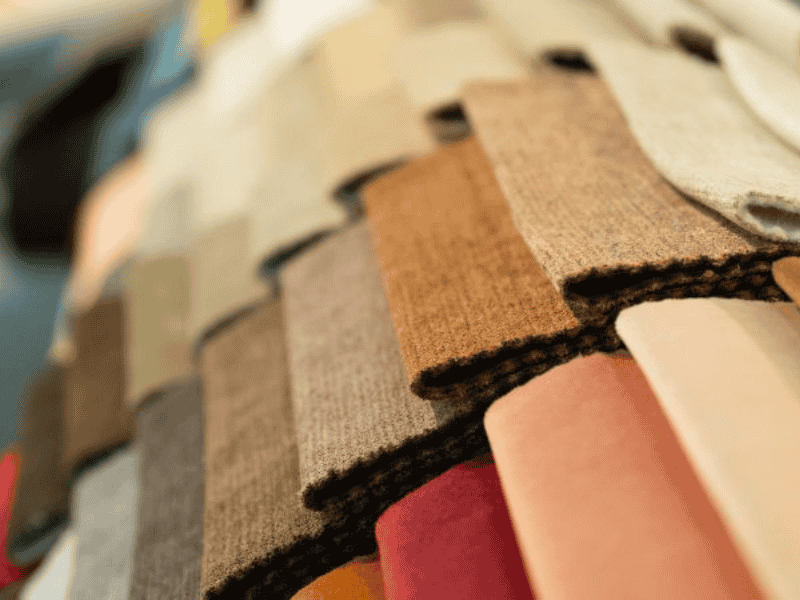 Vải thoáng khí và vải thấm hút mồ hôi có những điểm khác biệt rõ rệt