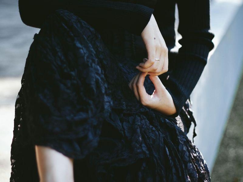 Gothic là lựa chọn lý tưởng để Bọ Cạp khẳng định cá tính