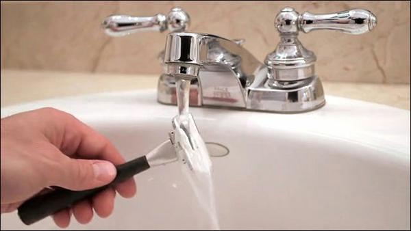 Vệ sinh dạo cạo râu đúng cách giúp bảo vệ da