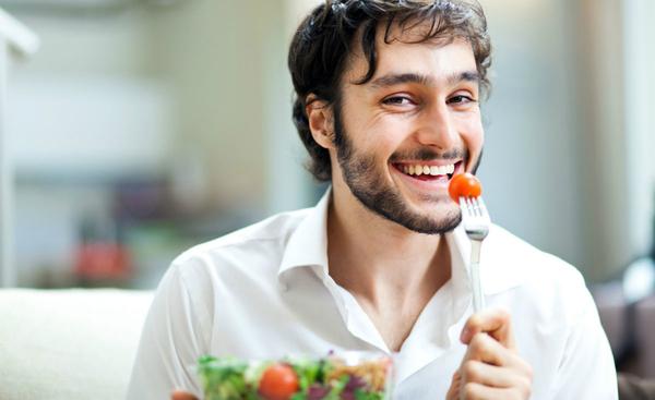 Chế độ dinh dưỡng hỗ trợ mọc râu