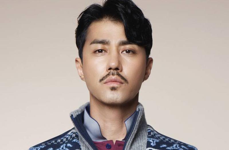 Râu mọc nhanh do nội tiết