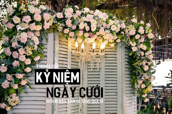 Kỷ niệm ngày cưới nên tặng gì?