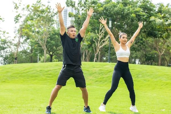 Jumping Jacks: Bài tập toàn thân tăng cường tim mạch và sức mạnh cơ bắp