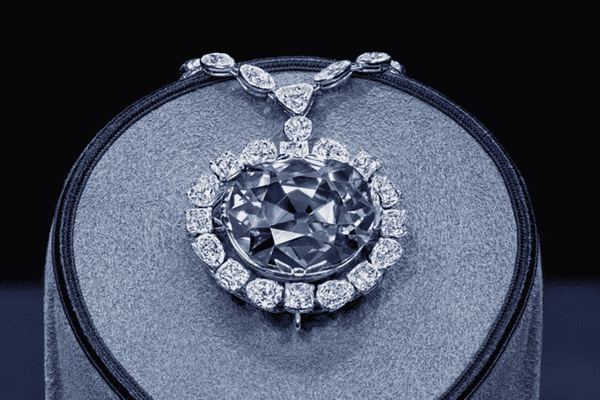 top dây chuyền kim cương đắt nhất thế giới