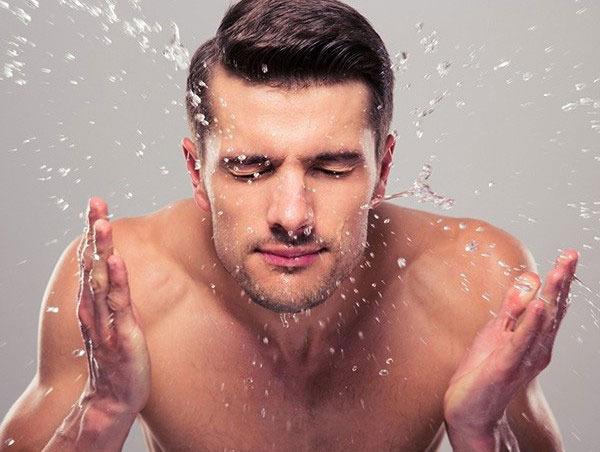 sữa rửa mặt trị mụn cho nam