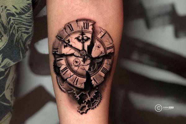 Kiểu xăm đồng hồ hỏng cực độc đáo và mang đầy tính nghệ thuật