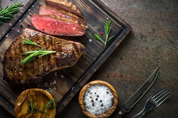 quan-beefsteak-ngon-bo-re-chat-luong-o-ha-noi