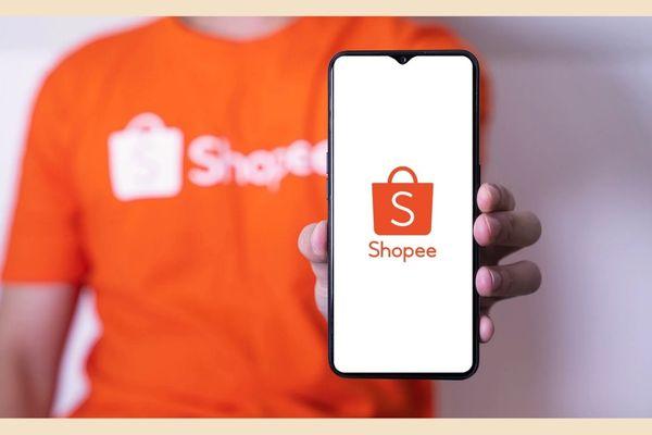 shopee-mua-quan-ao