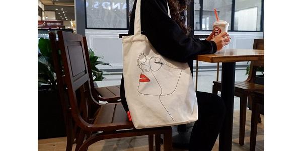 những-shop-bán-túi-tote-đẹp-hà-nội