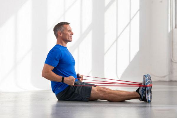 Bài tập xô lưng với dây đàn hồi