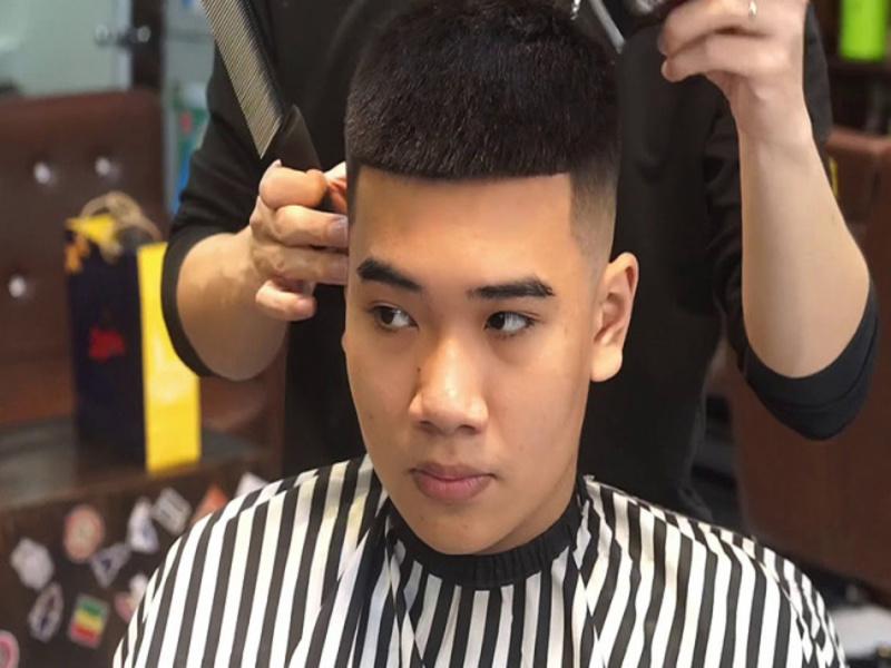 Kiểu tóc Mohican Layer phù hợp cho nam mặt tròn