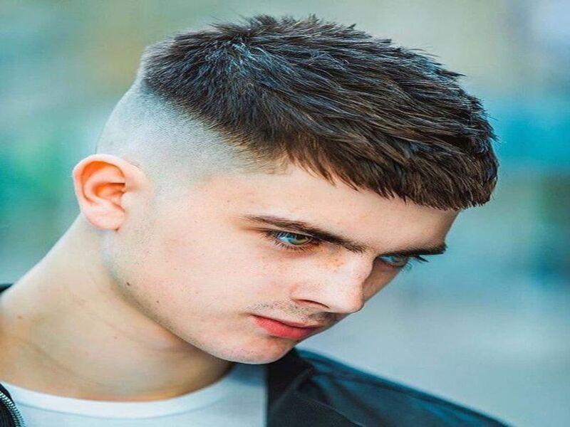 Kiểu tóc Mohican ngắn không vuốt mái ngố