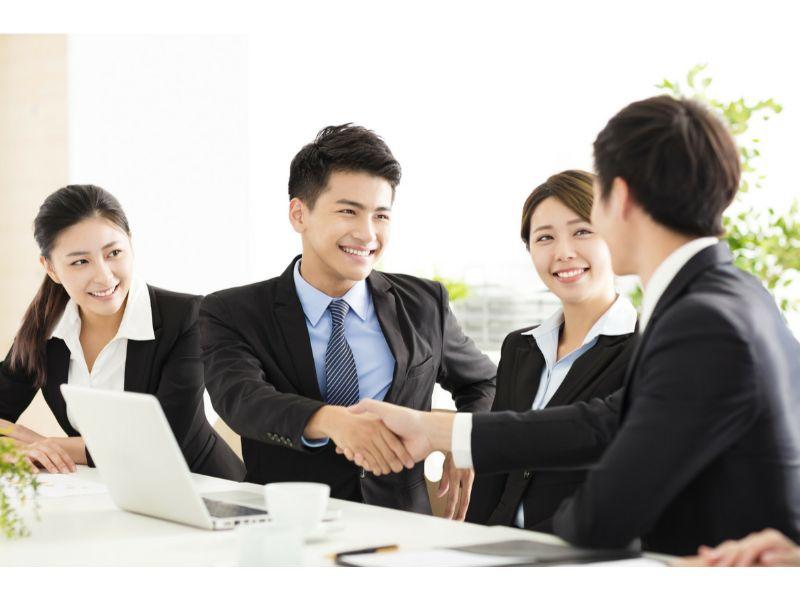"Chốt Deal" thể hiện sự đồng ý và thỏa thuận giữa hai bên để thực hiện giao dịch.