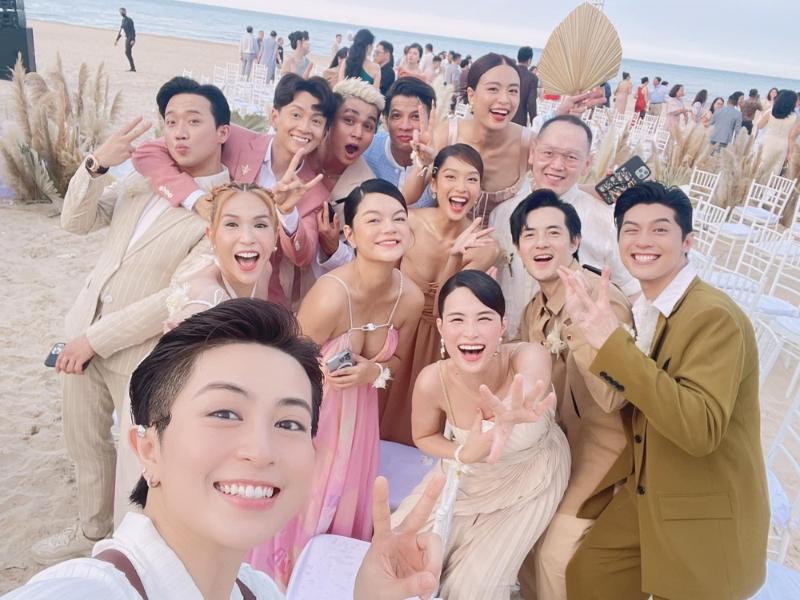 Việc lựa chọn trang phục phù hợp với dress code dự đám cưới là điều cần thiết