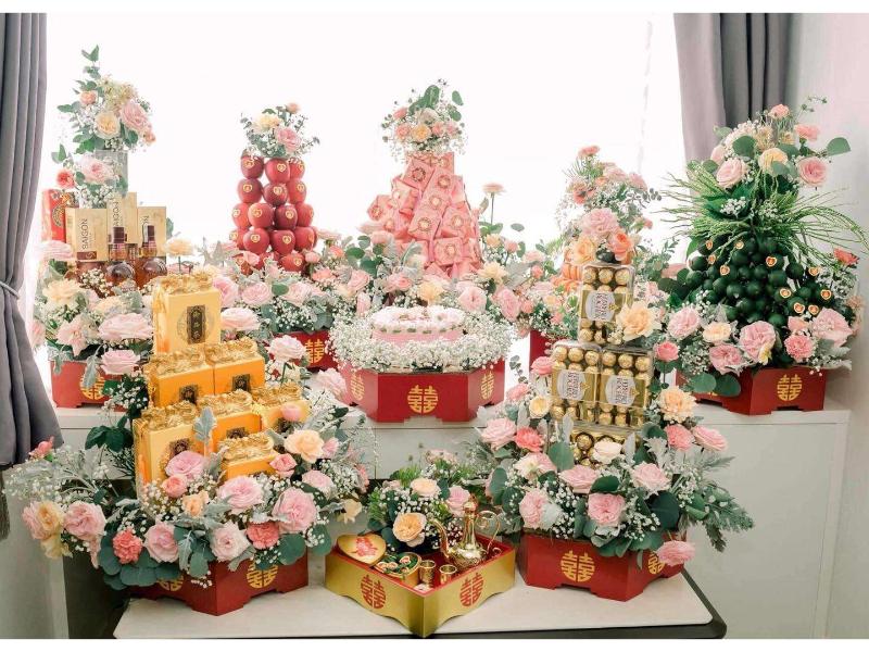 Mâm quả đám cưới ở miền Bắc hiện nay thường được gọi là tráp cưới và được trang trí khá cầu kỳ