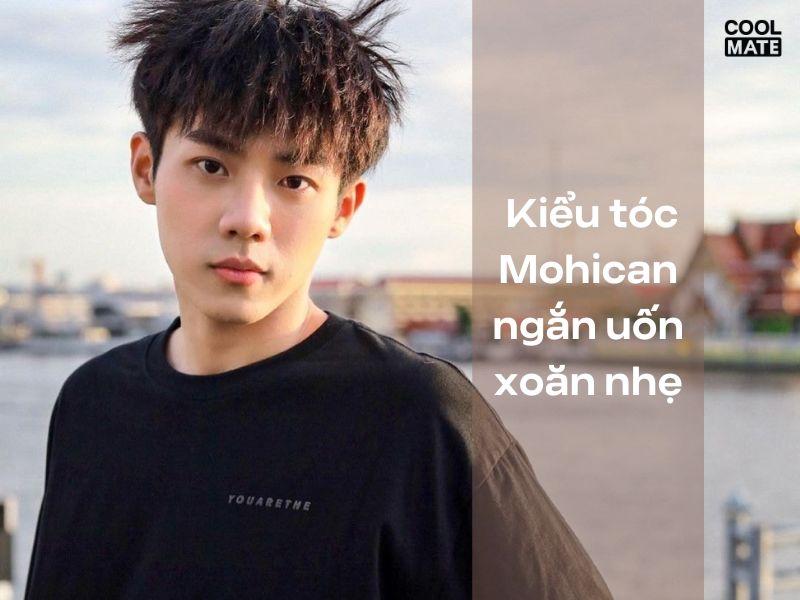 Kiểu tóc Mohican ngắn uốn xoăn nhẹ