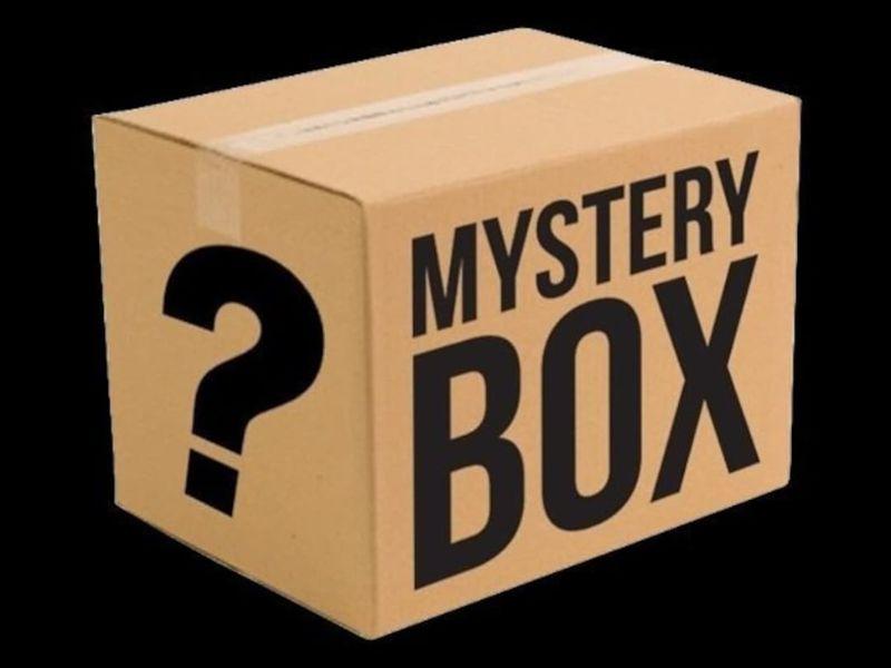 Mystery box: Một chiếc hộp chứa những món quà bất ngờ