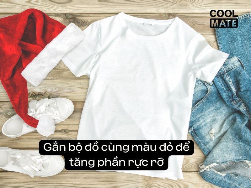 Bộ đồ màu đỏ rực rỡ cho mùa Giáng sinh