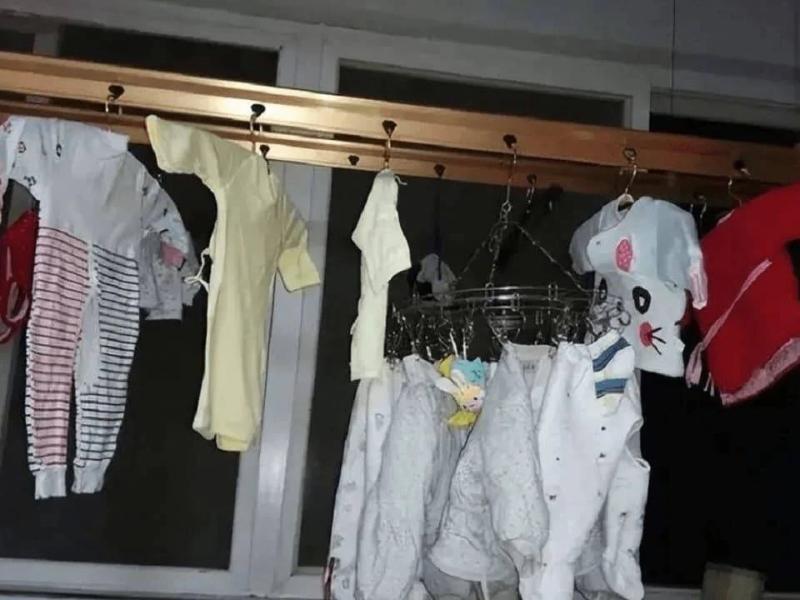 Phơi quần áo qua đêm dễ bị nhiễm hơi lạnh