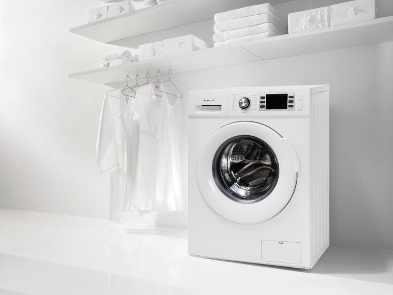 Bạn nên lựa chọn máy sấy quần áo dòng gấp gọn cơ bản