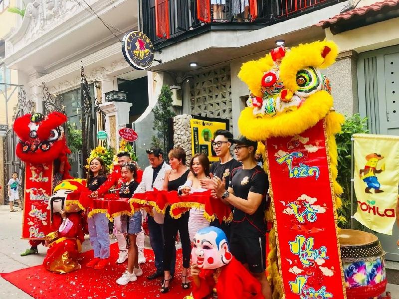 Ý nghĩa quan trọng của quà tặng khai trương