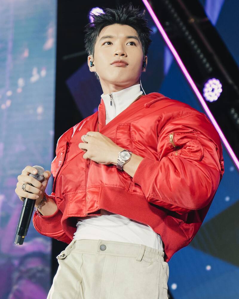 HIEUTHUHAI trong chương trình Hai ngày một đêm