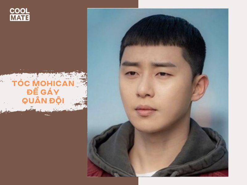 Kiểu tóc Mohican để gáy kiểu quân đội, mạnh mẽ và lịch sự