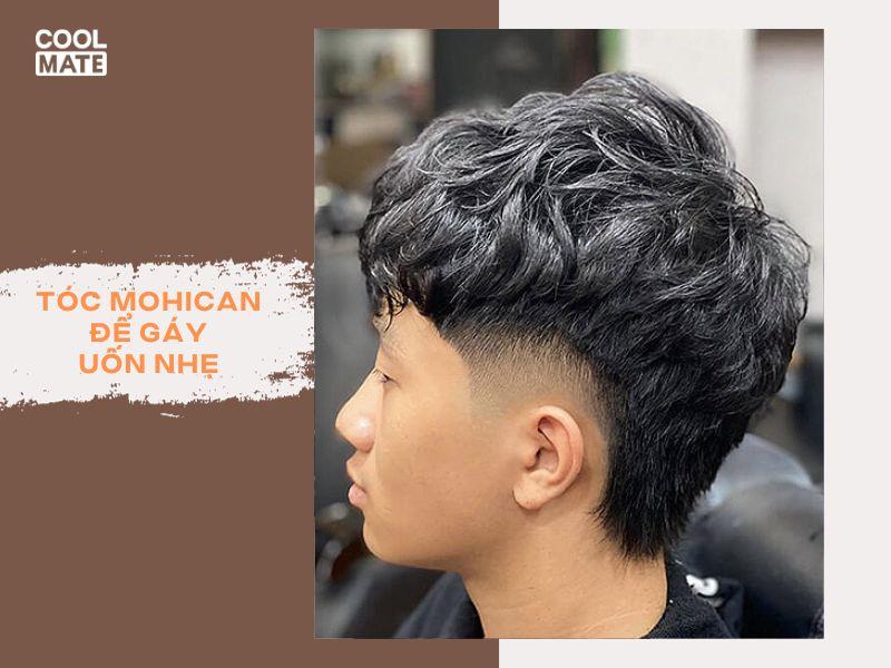 Kiểu tóc Mohican để gáy uốn nhẹ, lịch lãm và trẻ trung