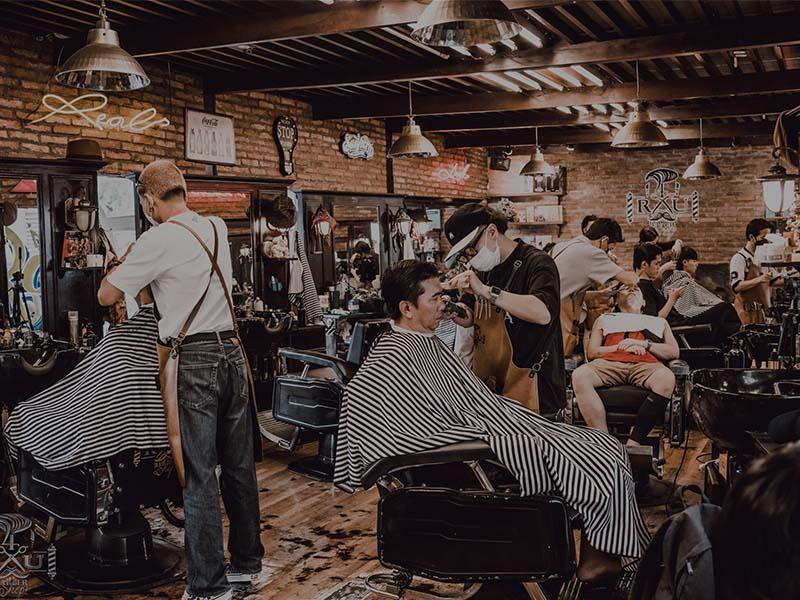 4RAU Barber Shop - địa chỉ cắt tóc nam uy tín tại Sài Gòn.