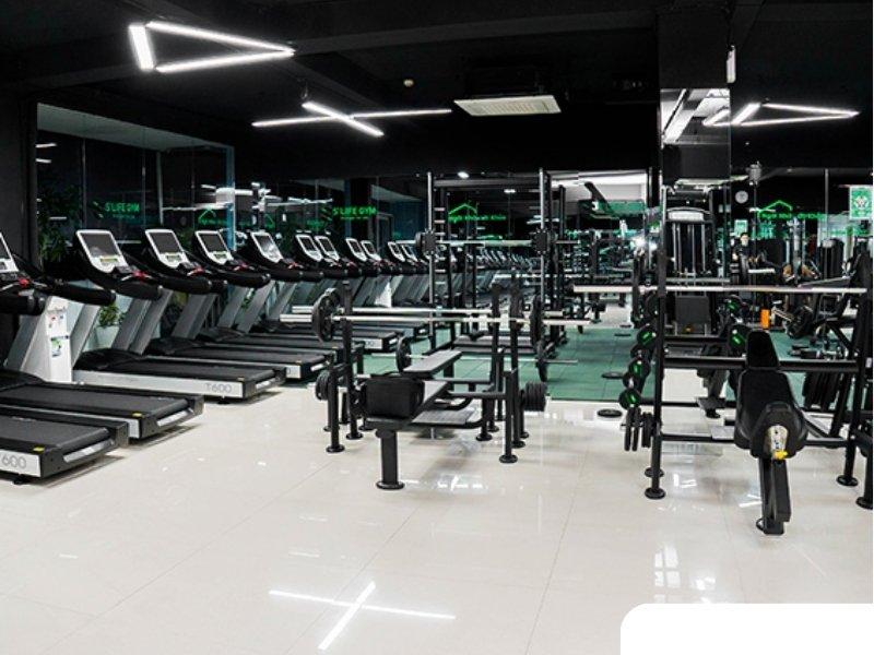 S'Life Gym cung cấp không gian tập rộng rãi