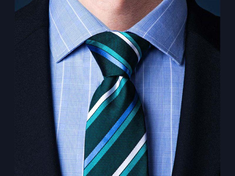 Half Windsor là phiên bản được giản lược hơn so với Full Windsor