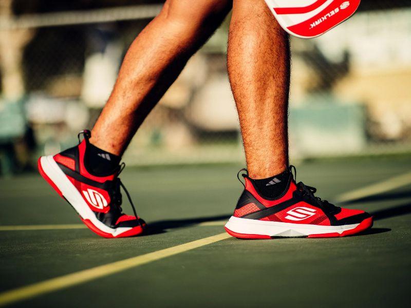 Giày pickleball cho người chơi chuyên nghiệp