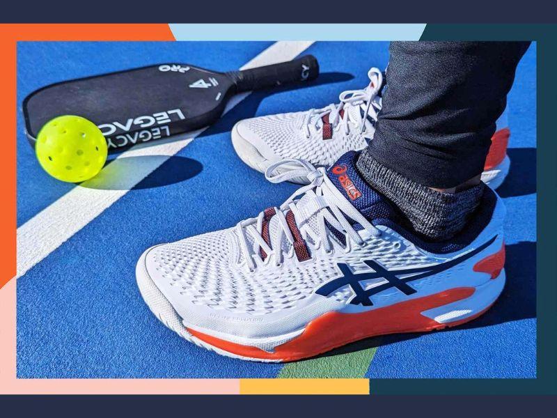 Nên lựa chọn giày Pickleball chuyên dụng