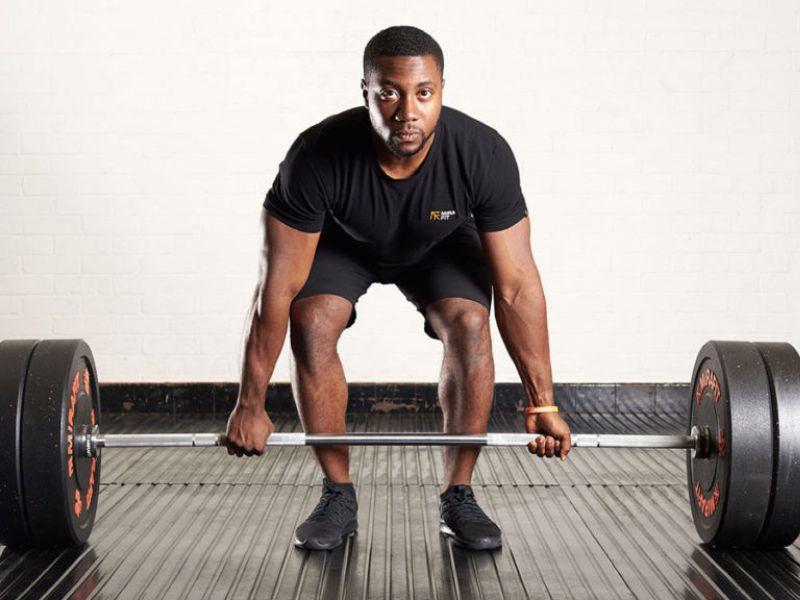 Tư thế đứng tập deadlift