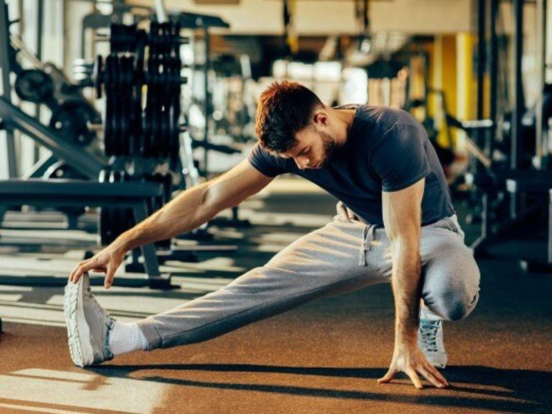 Khởi động trước khi tập sẽ giúp hạn chế chấn thương