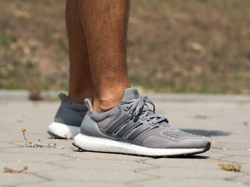 Cách thắt dây giày Adidas Ultra Boost