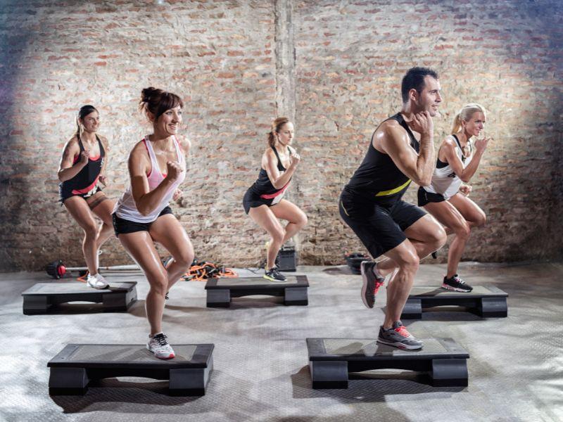 So sánh Aerobic với Gym, Fitness, Yoga...