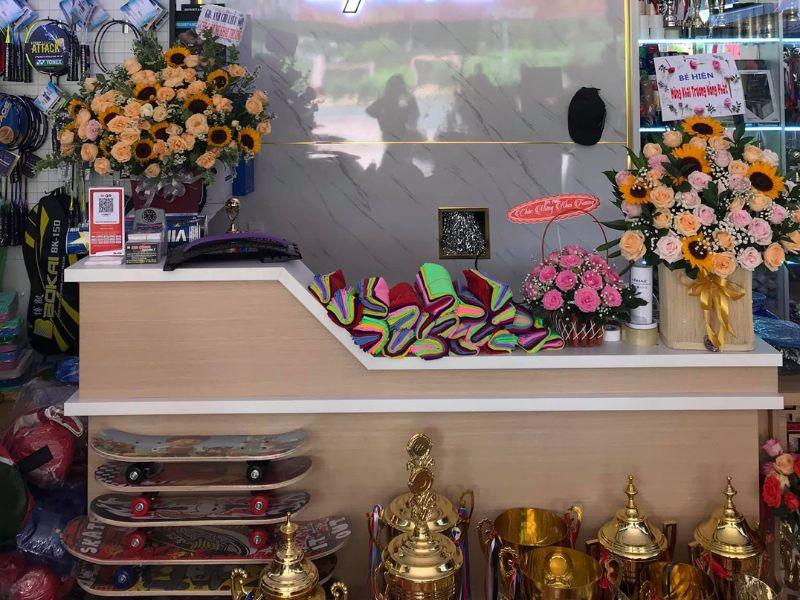 Mặt hàng thể thao đa dạng ở cửa hàng Kim Chung