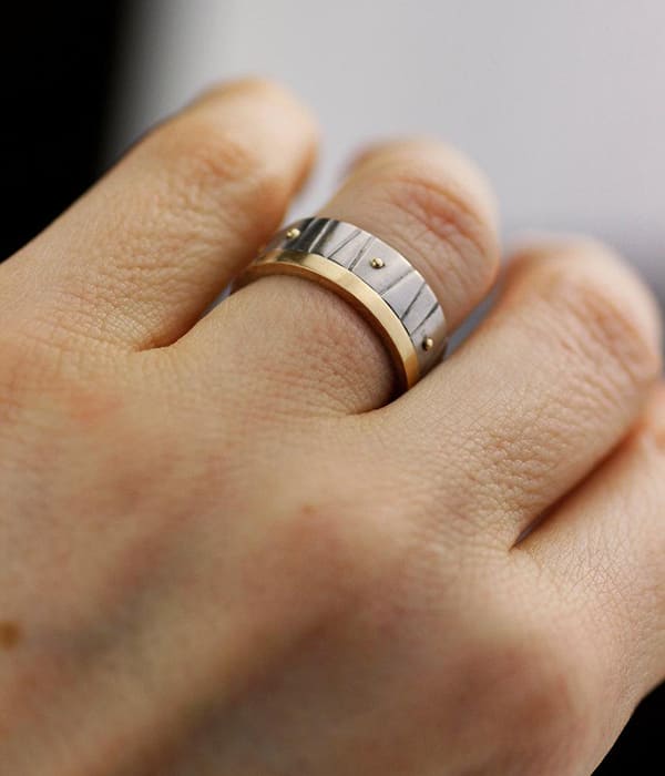 Hình ảnh minh họa ngón tay áp út