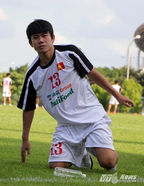 Trần Minh Vương tại giải U19 Đông Nam Á 2014