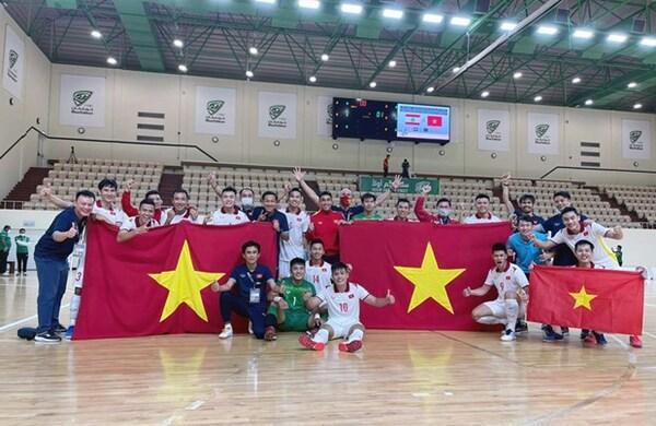 Hình ảnh đội tuyển Futsal Việt Nam thi đấu