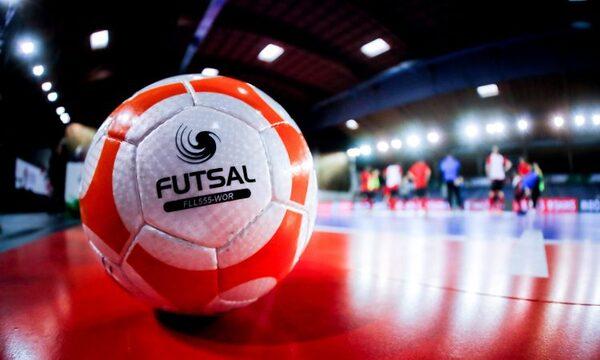 Hình ảnh khán giả cổ vũ Futsal World Cup