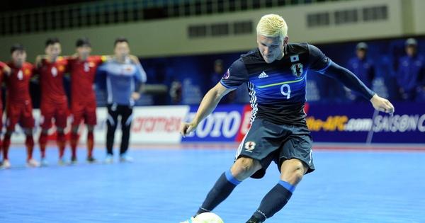 Hình ảnh cầu thủ Futsal ăn mừng bàn thắng