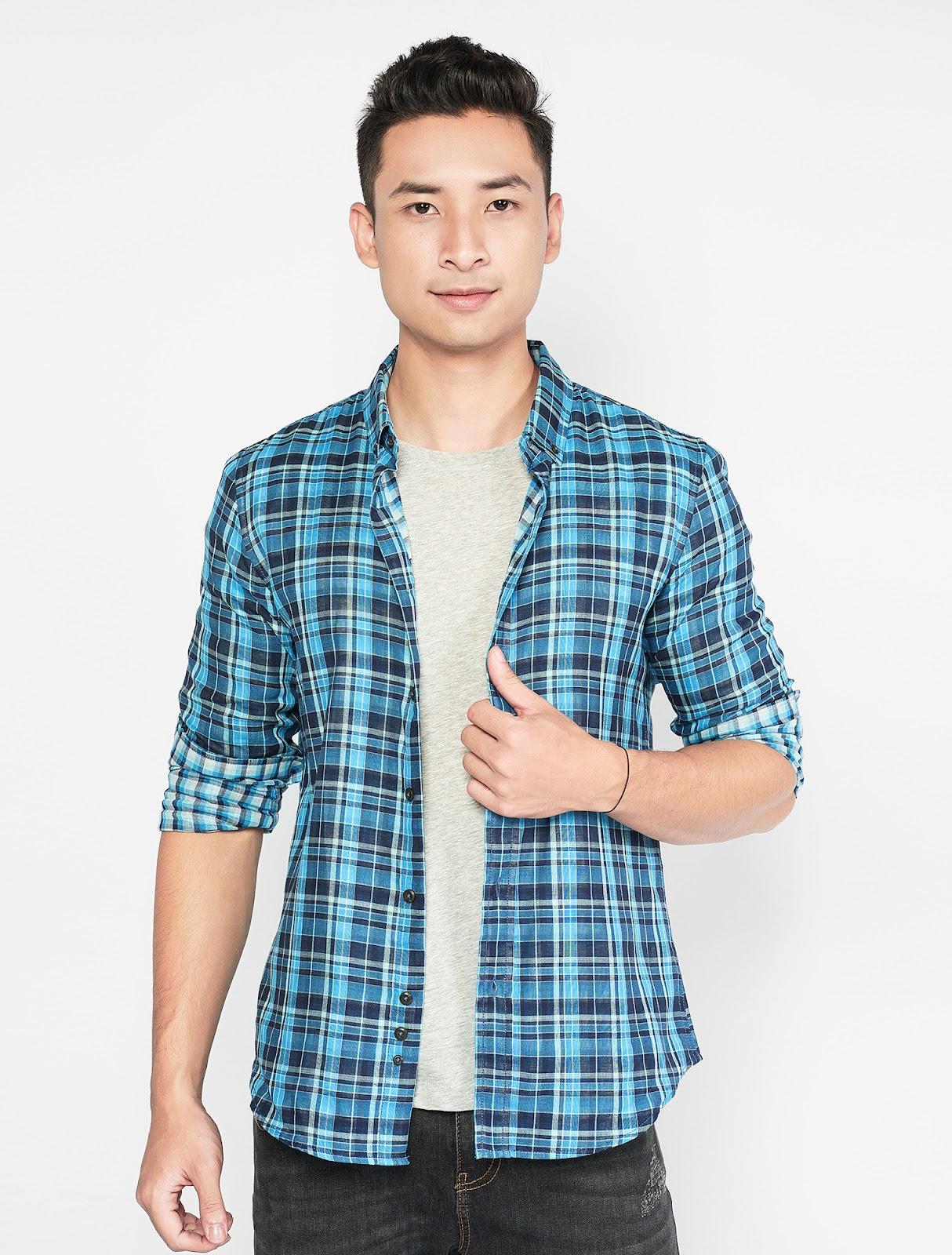 Áo ba lỗ nam phối cùng áo sơ mi