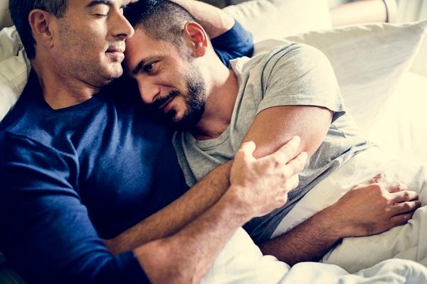 Mối quan hệ trong quá khứ là cơ sở để xác định giới tính