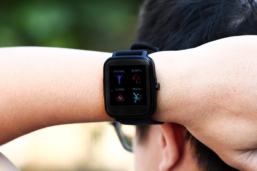 top đồng hồ thông minh dưới 1 triệu