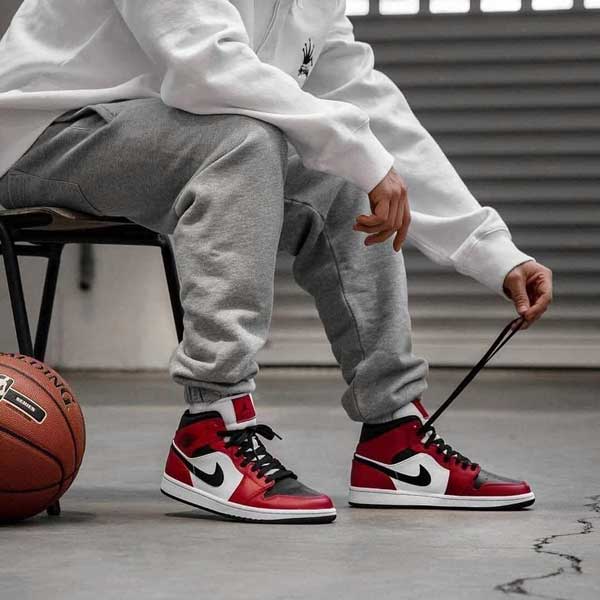 Giày sneaker Nike