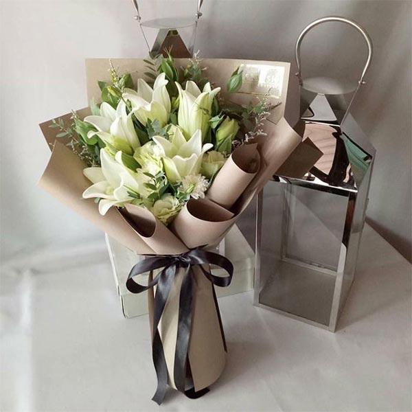 mua hoa tặng mẹ ngày 8 tháng 3